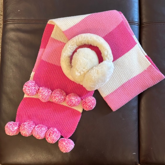 Kids Winter Scarf & Ear-Muffs - Picture 1 of 3